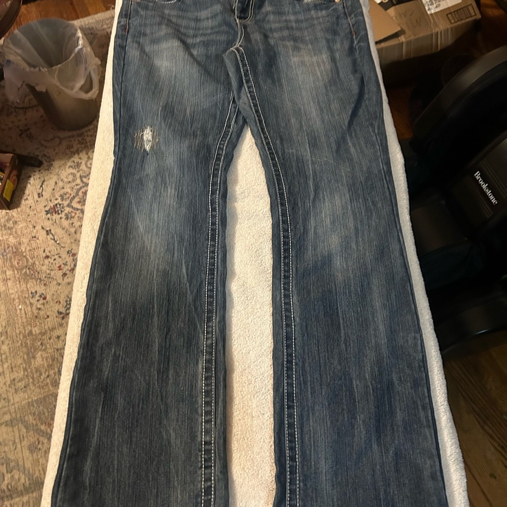 SJeans with Classic Design and Faded Wash